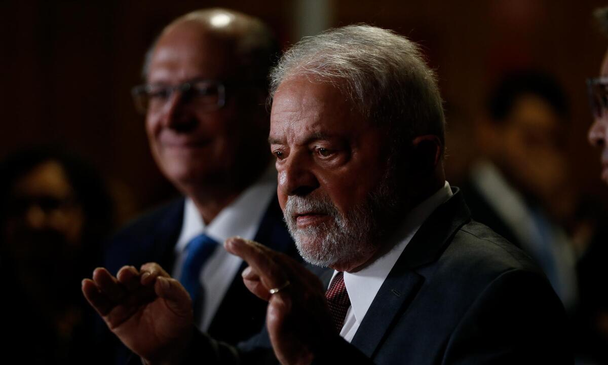 Lula deverá poupar voz e evitar discursos por uma semana após cirurgia - Pedro Ladeira/Folhapress