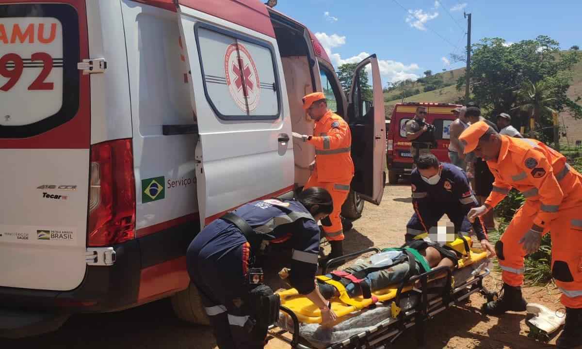 Menino arrastado por 400m ao cair de mula em Minas é resgatado inconsciente - Corpo de Bombeiros/Divulgação