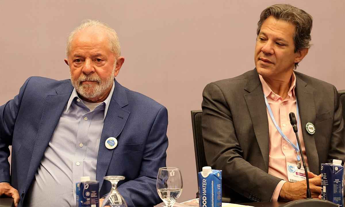 Bolsa cai após encontro de Haddad com banqueiros; dólar e juros sobem - JOSEPH EID / AFP