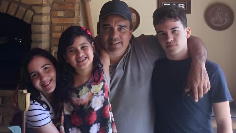 'Perdi meus três filhos para o câncer por causa de uma síndrome hereditária e hoje luto contra a doença' - Arquivo pessoal