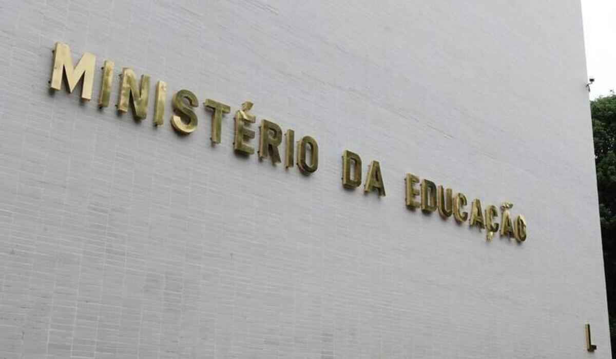 Governo Bolsonaro congela R$ 366 mi e zera caixa de universidades e IFs - Marcos Oliveira/Agência Senado