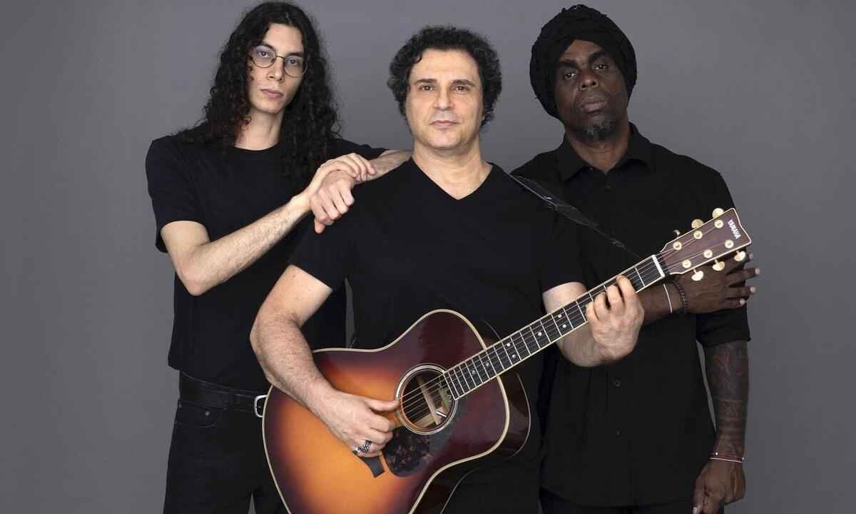 Orgulhoso, Frejat se apresenta com o filho, Rafael, no Palácio das Artes - Leo Aversa/divulgação