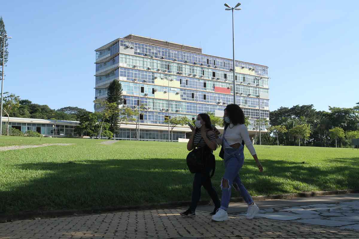 Cortes no orçamento deixam ensino superior público no vermelho - Edésio Ferreira/EM/D.A Press - 28/3/22