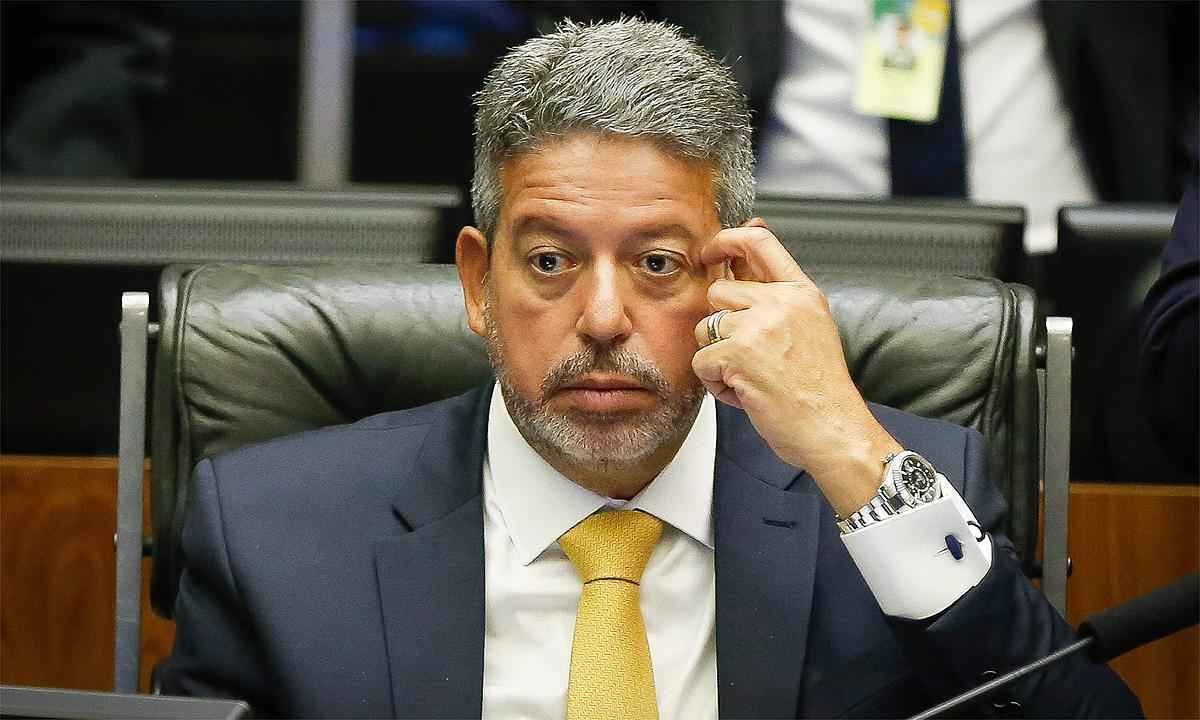 Lira tenta driblar impasse na Câmara entre partidos de Lula e Bolsonaro - Sergio Lima / AFP
