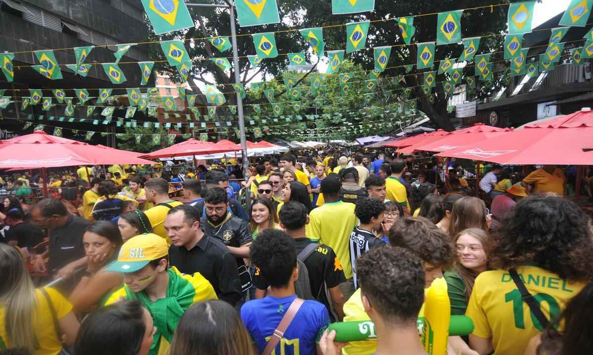 Jogo do Brasil: veja o que abre e fecha em BH nesta segunda-feira (5/12) - Alexandre Guzanshe/EM/D.A Press