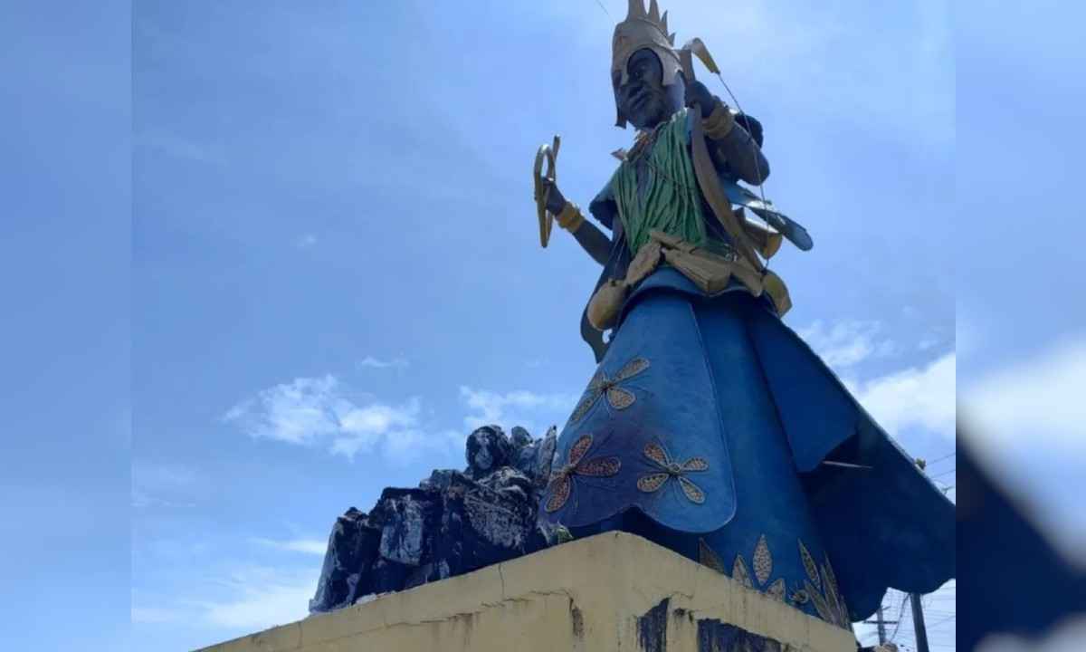 Estátua de Mãe Stella de Oxóssi é incendiada em Salvador - Reprodução/Instagram