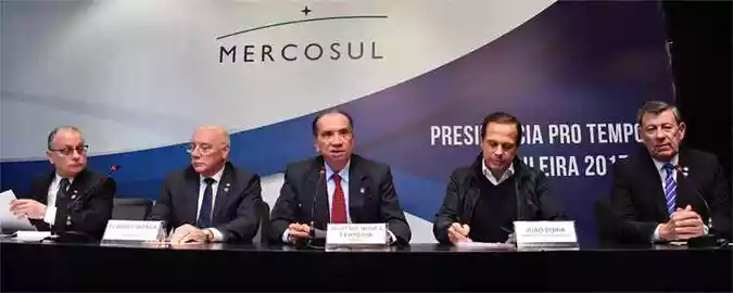 Cúpula do Mercosul começa em meio a tensão com Uruguai sobre flexibilização - NELSON ALMEIDA/AFP