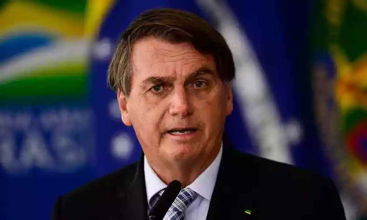 Após um mês, Bolsonaro volta a publicar no Twitter para parabenizar o filho - Marcelo Camargo/Agência Brasil