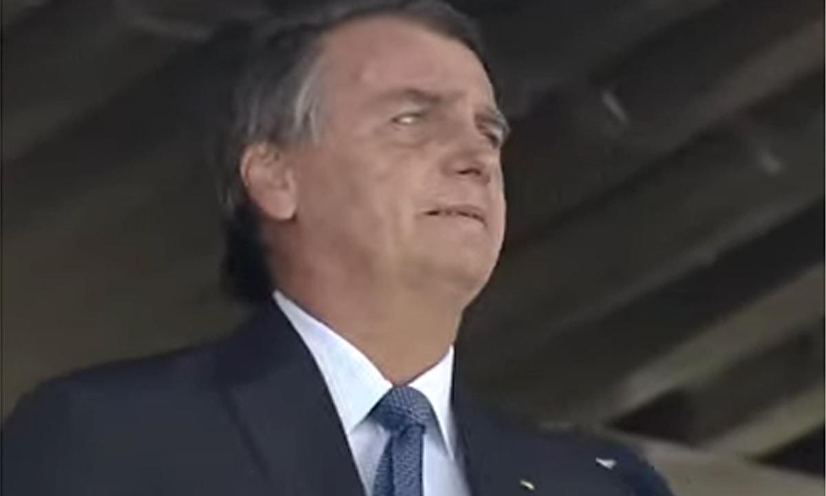 Bolsonaro ouve gritos de 'mito' em evento militar no interior de São Paulo - Reprodução/TV Brasil