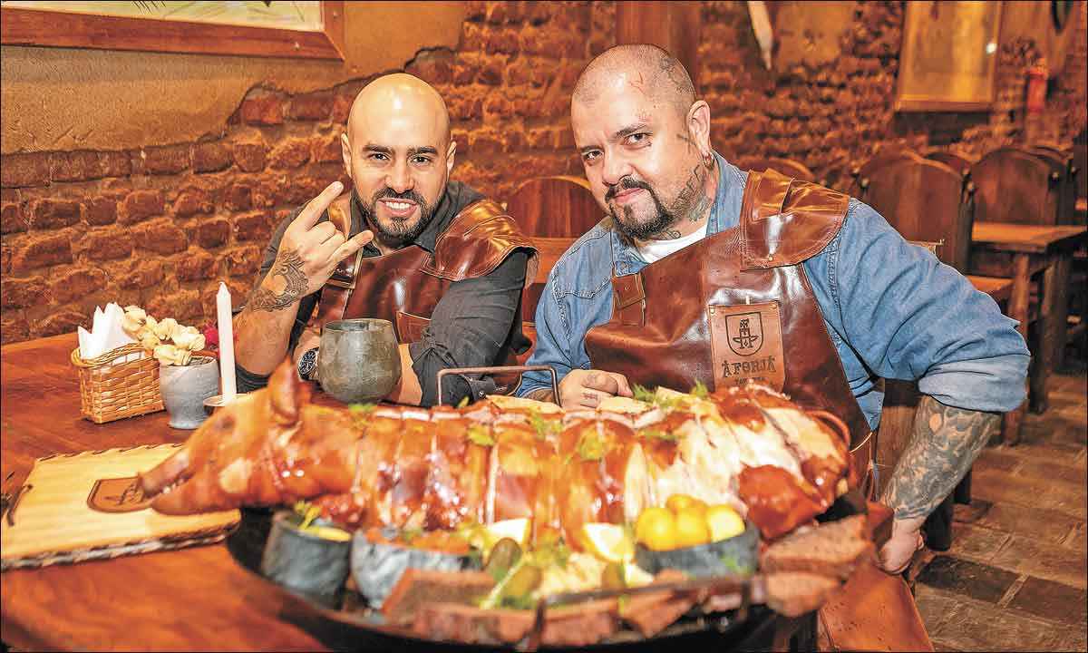 Volta no tempo: taverna serve a legítima comida medieval - Thiago Miranda/Divulgação
