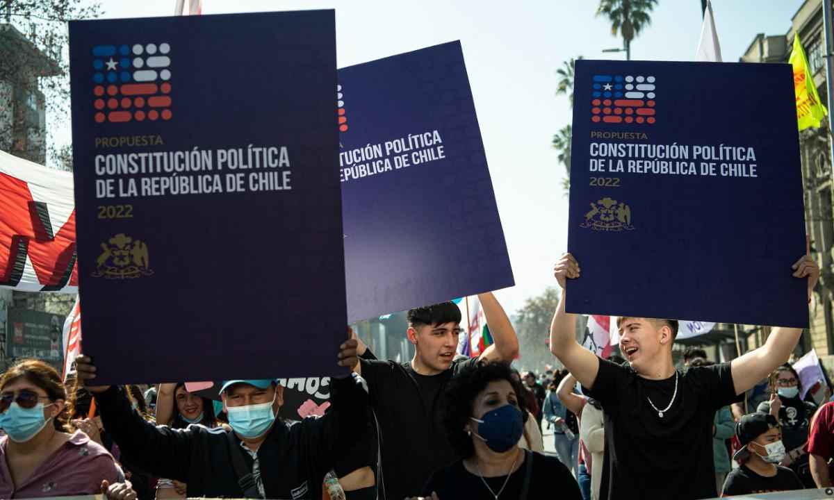 Congresso do Chile fecha acordo para iniciar novo processo constitucional - MARTIN BERNETTI / AFP