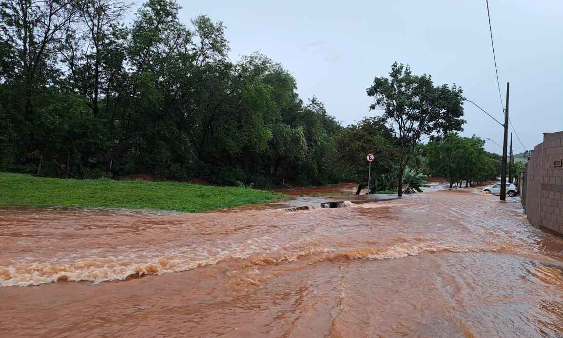 Chuva forte: cidades do interior de Minas contam prejuízos  - Corpo de Bombeiros