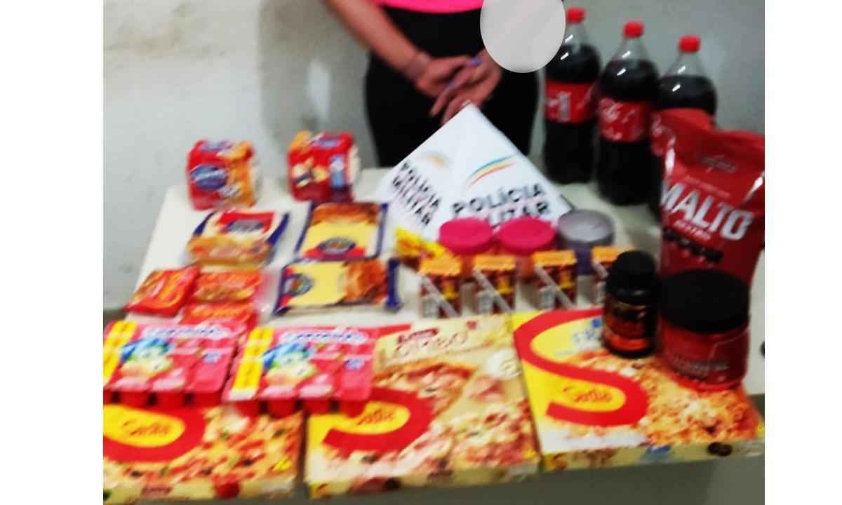 Uberaba: mulher é presa e diz que 'tem prazer em praticar furtos' - PMMG/Divulgação