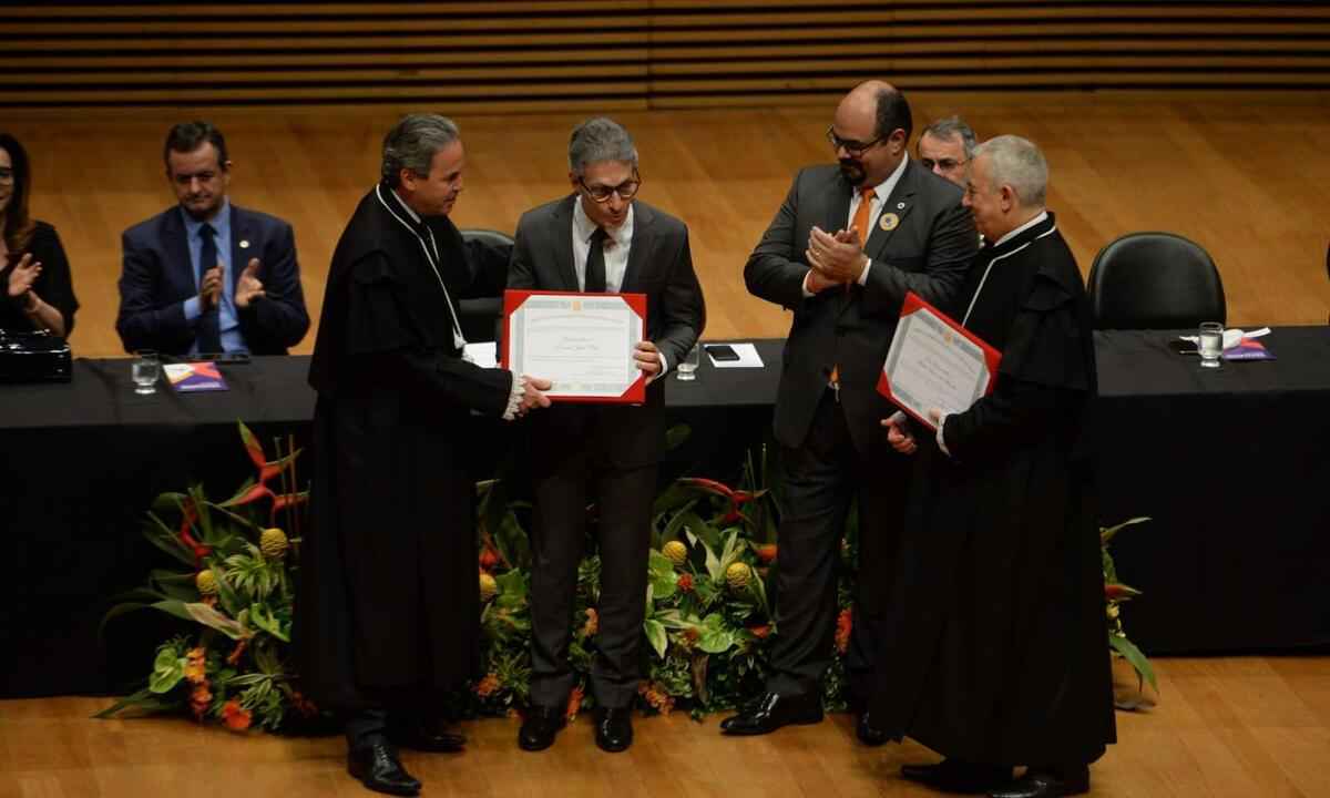 Zema, Simões, Cleitinho e deputados recebem diplomas por vitórias nas urnas - Túlio Santos/EM/D.A Press