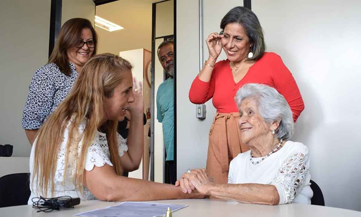 Professora aposentada de BH tem paternidade reconhecida aos 97 anos - Joubert Oliveira/TJMG