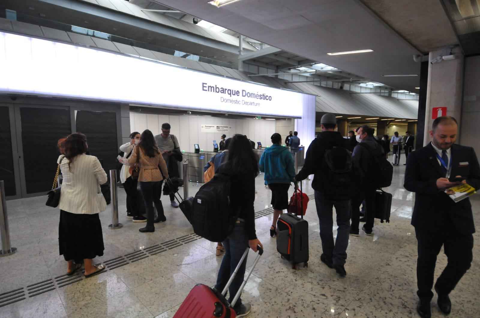 Greve dos aeronautas vai continuar até avanço nas negociações - Gladyston Rodrigues/EM/D.A Press