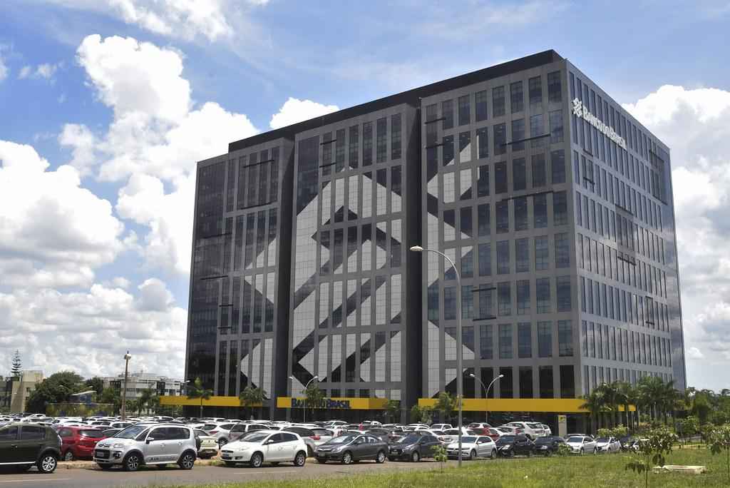 Banco do Brasil abre concurso com 4.000 vagas de escriturário - Flickr