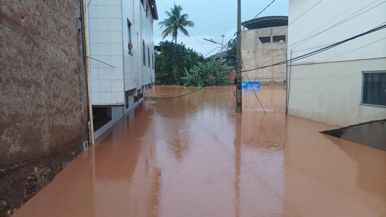 Chuvas em Minas: cidades em situação de emergência triplicam em um mês - Corpo de Bombeiros MG / Divulgação