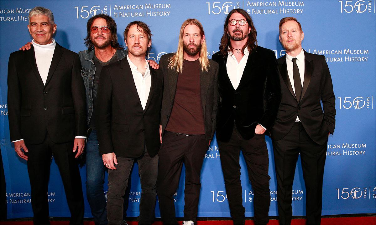 Foo Fighters anuncia volta após morte de Taylor Hawkins - KENA BETANCUR / AFP
