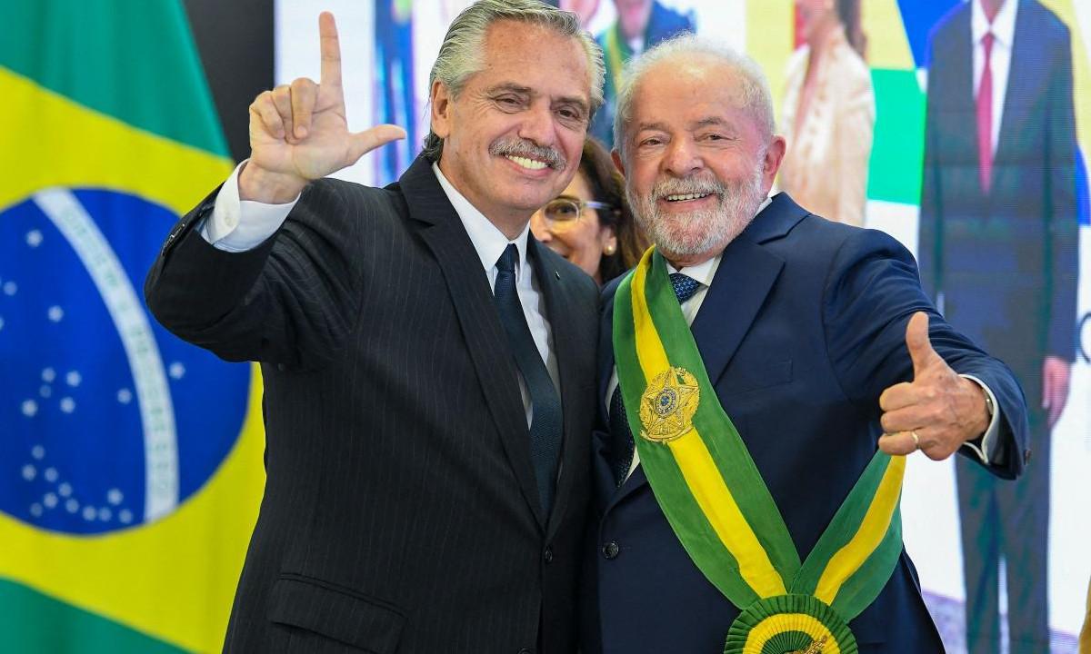 Lula se reúne com 17 representantes internacionais - Maria Eugenia Cerutti/AFP