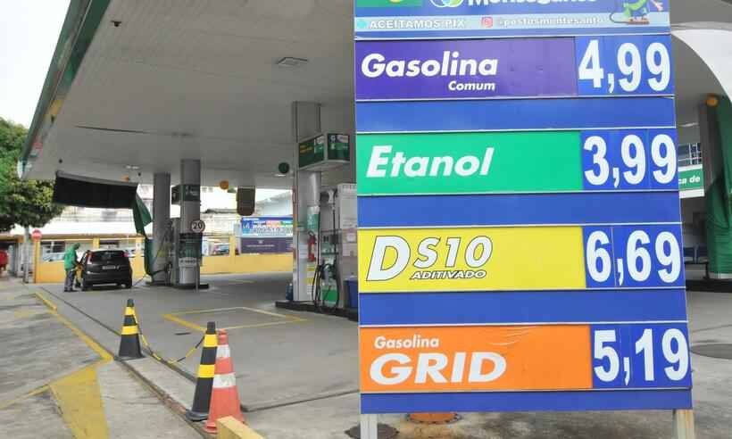 Gasolina: Dino quer investigar postos com aumentos 'irrazoáveis' - Gladyston Rodrigues /EM/D.A Press