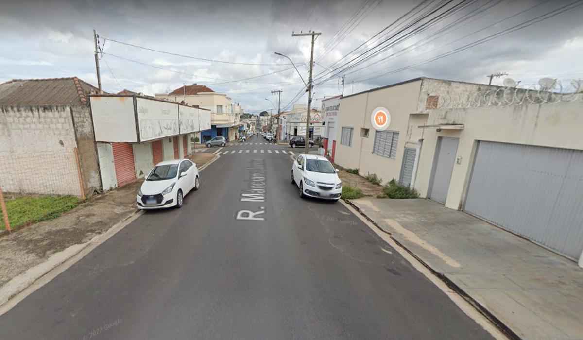 Adolescente reúne três comparsas e mata ex-namorada em Minas - Google Street View