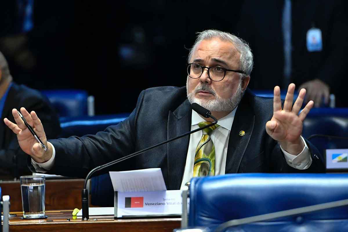 Divergências na área econômica geram primeiros atritos no governo - Waldemir Barreto/Agência Senado - 24/12/22