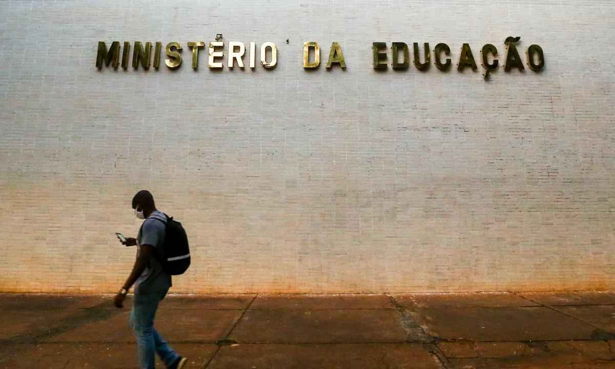 MEC decide por extinguir diretoria de escolas cívico-militares - Marcelo Camargo/Agência Brasil