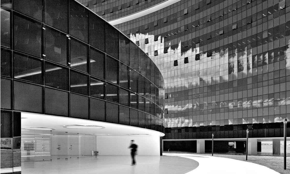 Parque do Palácio abriga fotos de obras de seu criador, Oscar Niemeyer  - Jomar Bragança/Divulgação