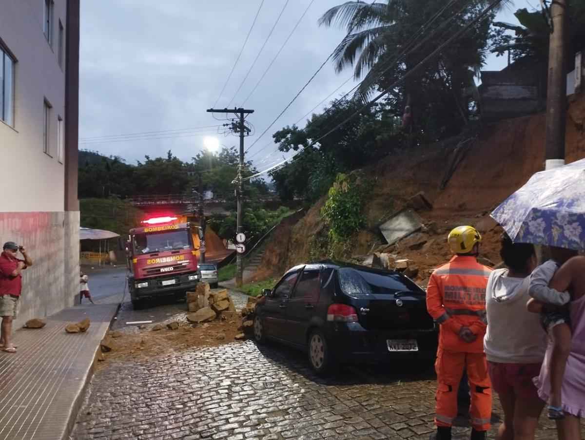 Chuva deixa destruição no interior e não para até domingo  - Sala de Imprensa/CBMMG