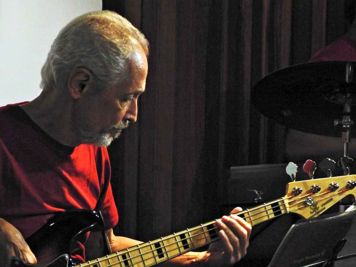 Fernando Leporace, baixista que faz história na MPB, lança disco solo - Sérgio Brandão/Facebook