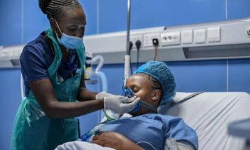 Infecção pulmonar: união de bactéria e antibiótico é promissora, diz estudo -  TONY KARUMBA/Divulgação