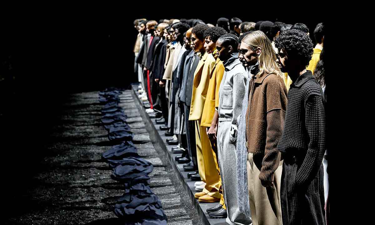 Semana da Moda de Milão exibe a nova versão do cashmere - Miguel Medina/AFP