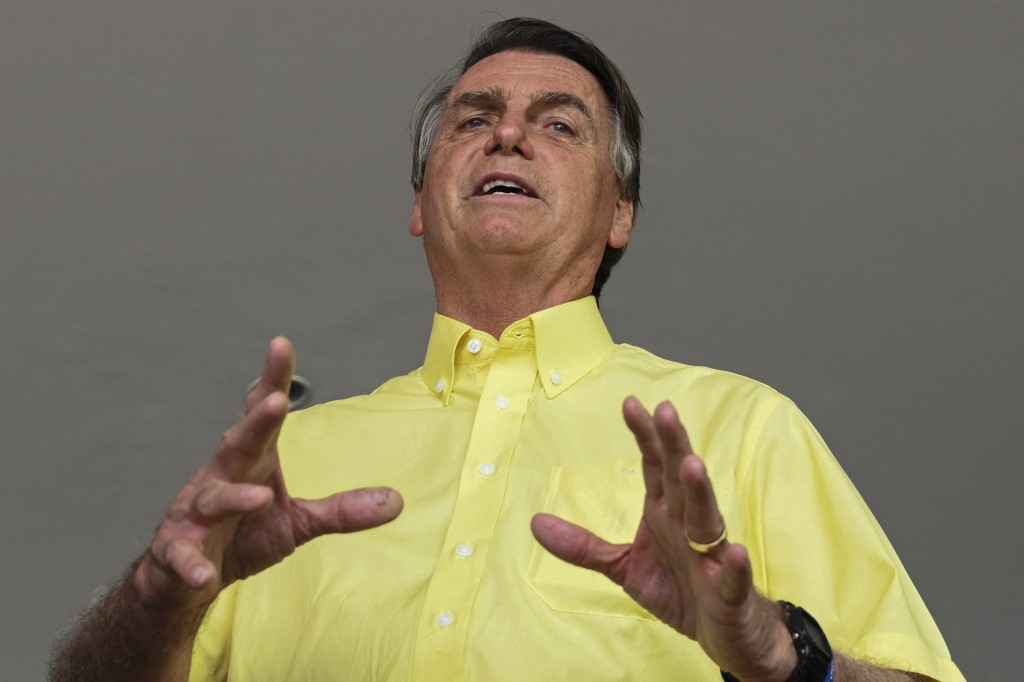 Vetos de Bolsonaro aliviam punição de militar golpista - EVARISTO SA / AFP