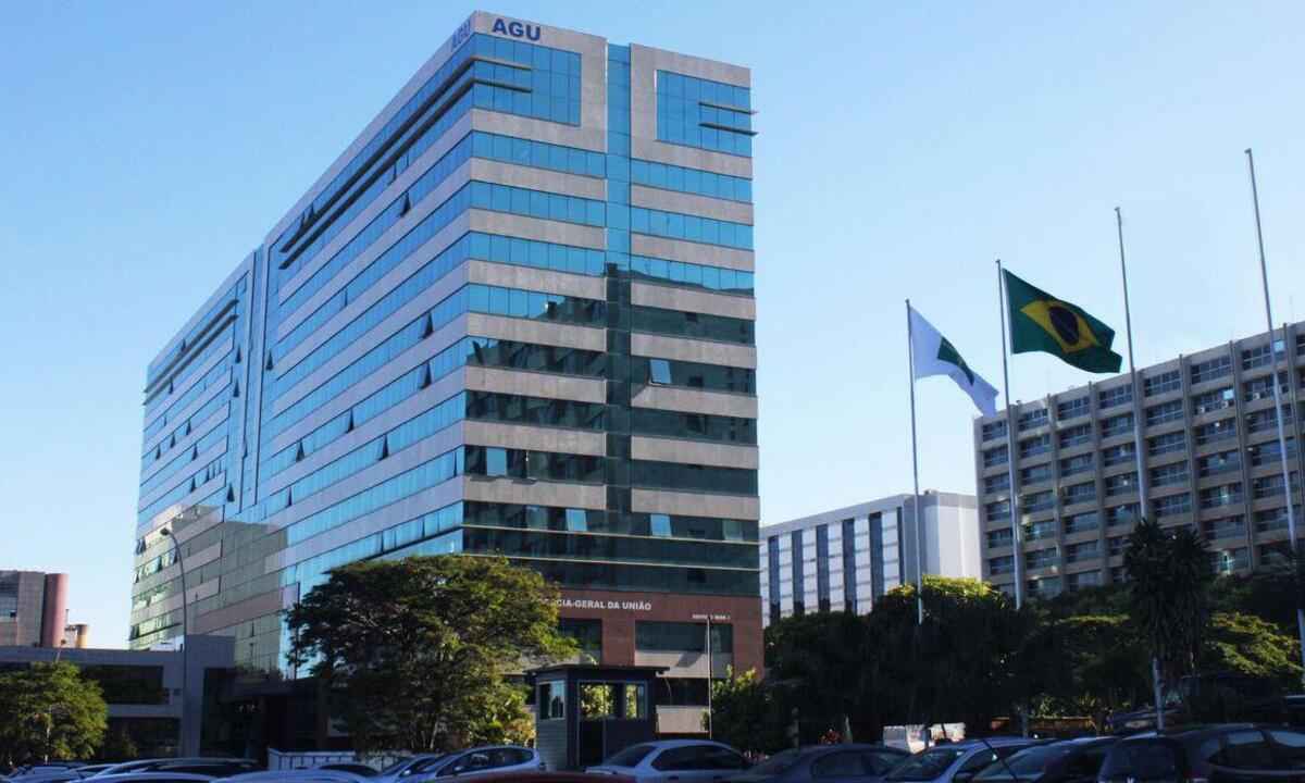 AGU corrige texto e inclui mulheres na Procuradoria de Defesa da Democracia - Agência Brasil