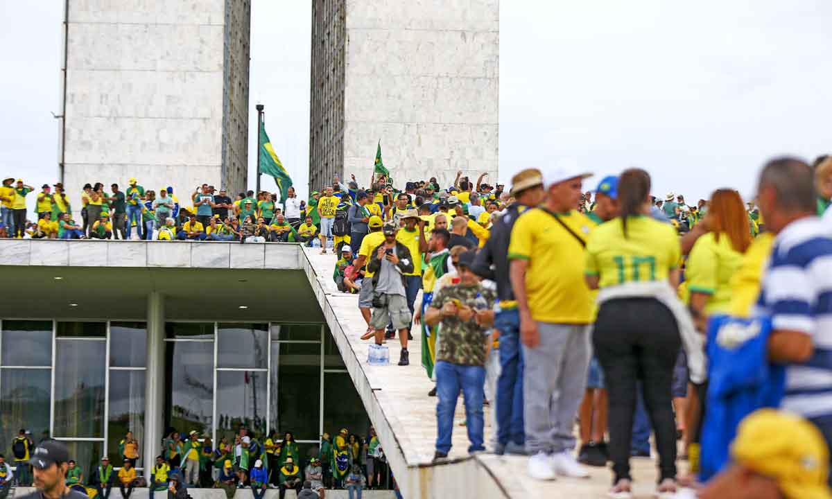 AGU pede à Justiça bloqueio de bens de mais 40 golpistas de 8 de janeiro - Agência Brasil/Reprodução