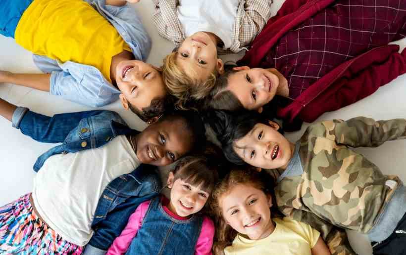 Como manter hábitos alimentares e prática esportiva das crianças nas férias - rawpixel.com/Freepik