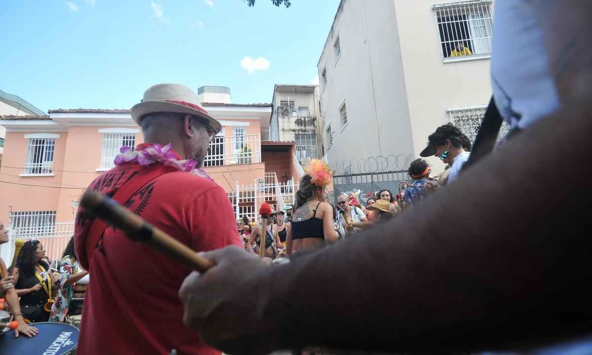 Blocos de Carnaval e ensaios abertos movimentam fim de semana em BH - Alexandre Guzanshe/EM/D.A Press