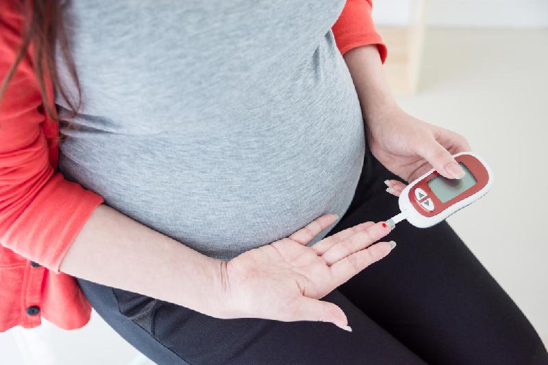 Diabetes gestacional: acompanhamento é essencial para que mãe e bebê não desenvolvam complicações