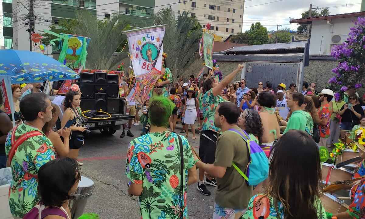 Carnaval de BH: Bloco 'Andacunfé' lê manifesto de proteção à natureza - Ivan Drummond/EM/D.A Press