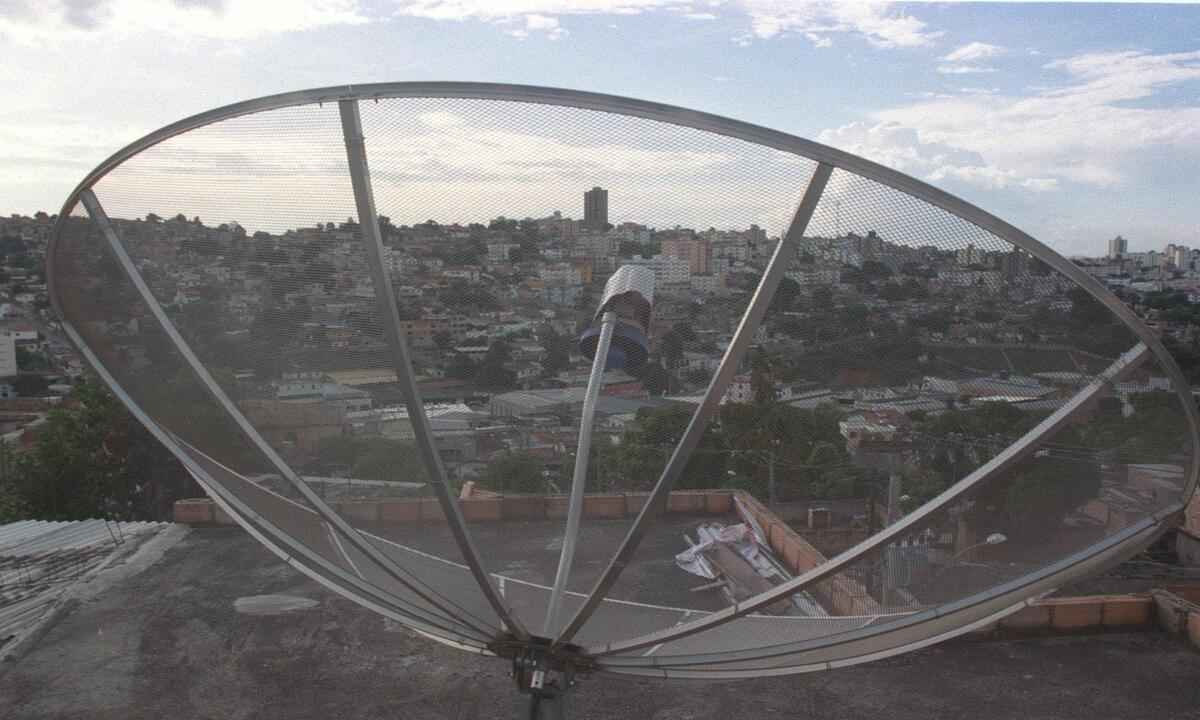 Antena parabólica digital: mineiros podem pedir gratuitamente a troca  - Foto: Carlos Altman/Estado de Minas