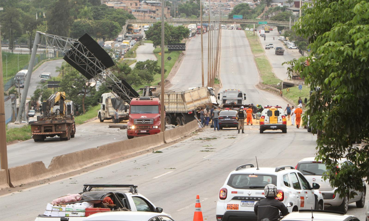 Anel Rodoviário: gestão difusa favorece acidentes e complica trânsito em BH - Edesio Ferreira/EM/D.A Press