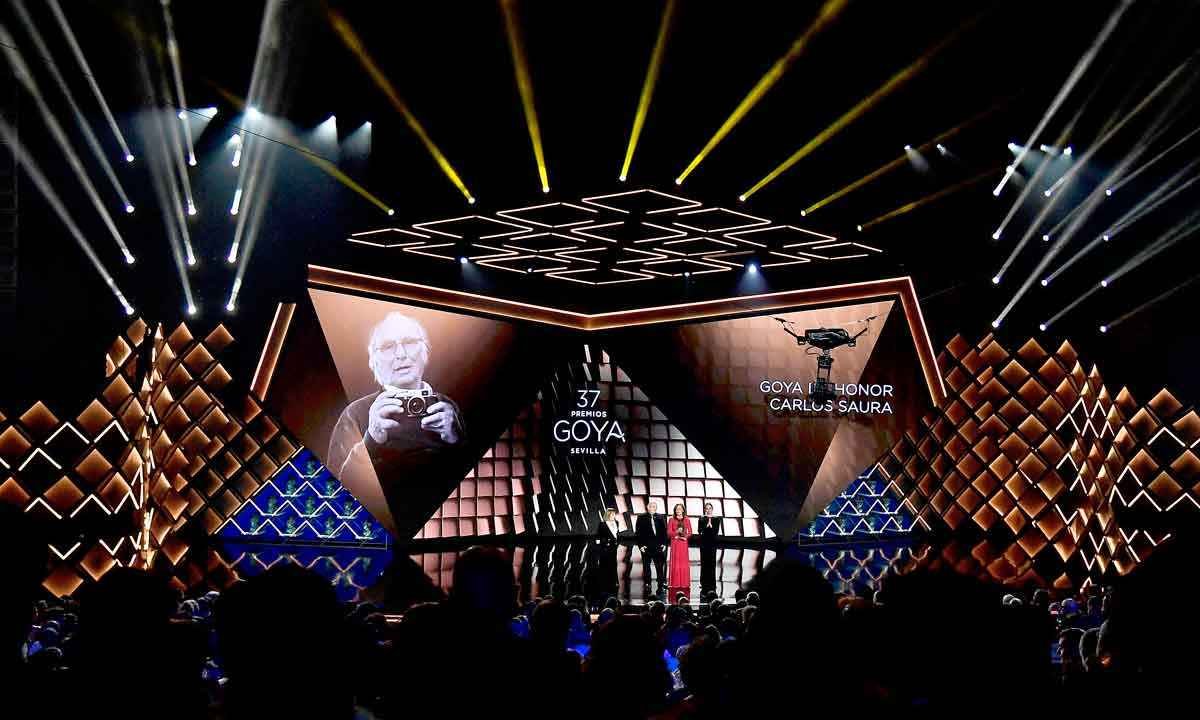 Goya premia "As bestas" e homenageia Carlos Saura - CRISTINA QUICLER / AFP