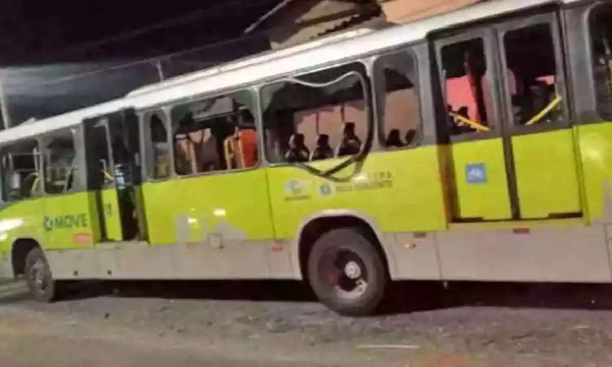 Júri de torcedores do Cruzeiro que atacaram ônibus com atleticanos é adiado - Foto: Reprodução/WhatsaApp