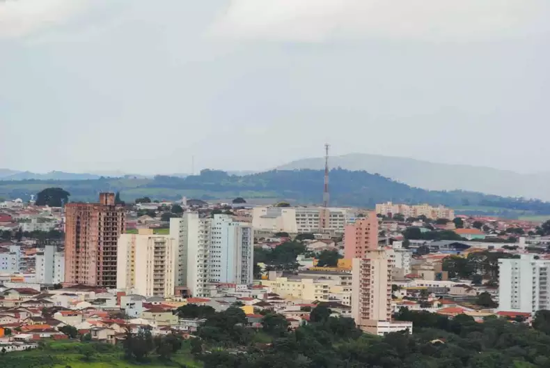 Homem invade casa da ex e é morto a tiros pelo atual namorado dela - Reprodução/Internet