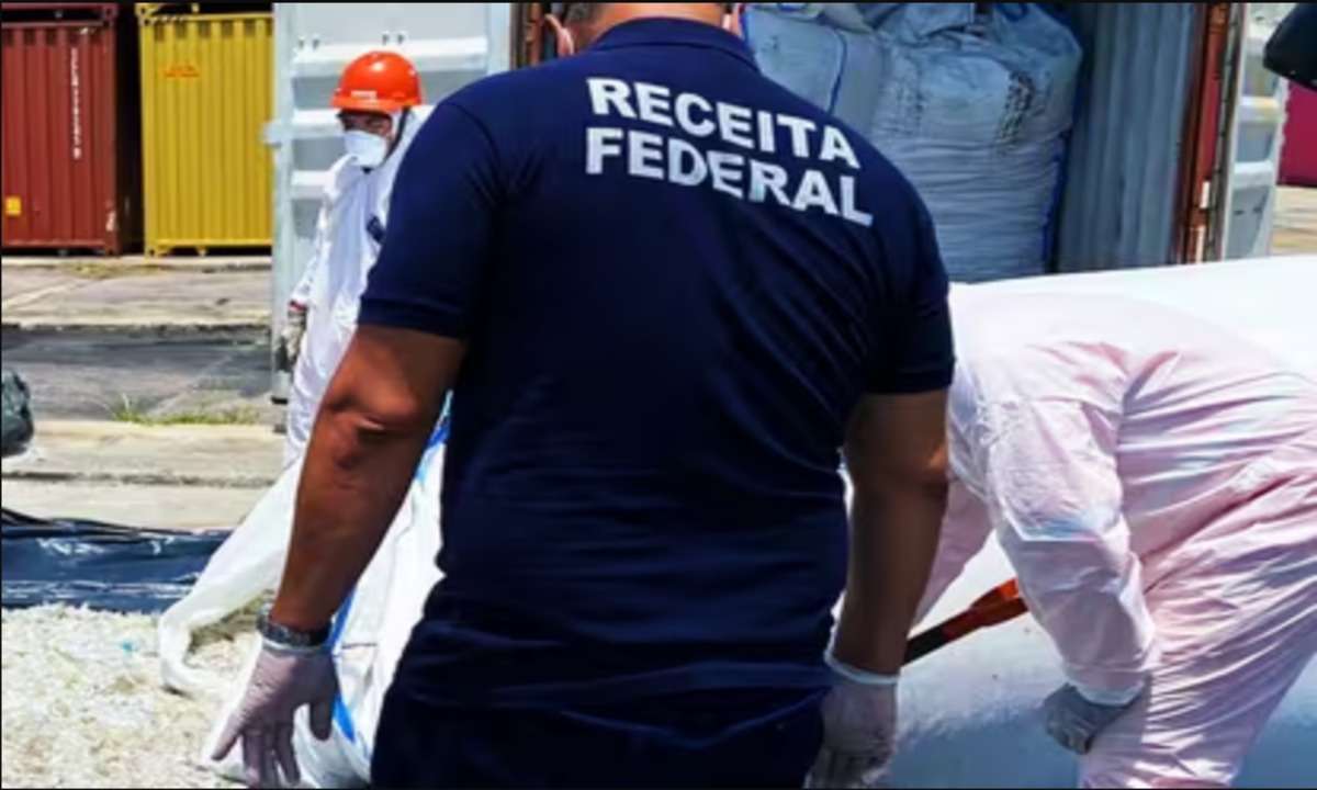 Receita apreende quase 15 toneladas de lixo hospitalar vinda de Portugal - Foto: Divulgação/Receita Federal