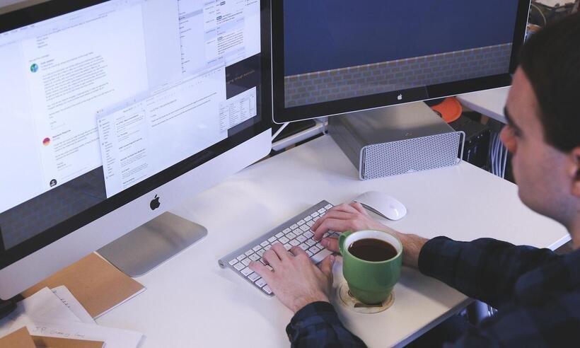 Dia de combate às LER/DORT; como tratar das lesões por esforços repetitivos - StartupStockPhotos/Pixabay 