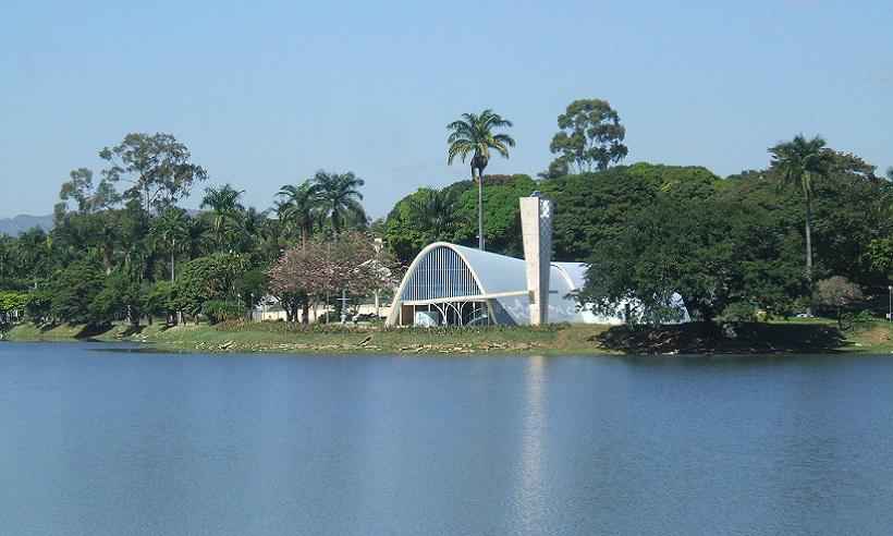 Bombeiros resgatam corpo de mulher na Lagoa da Pampulha - Wikipédia