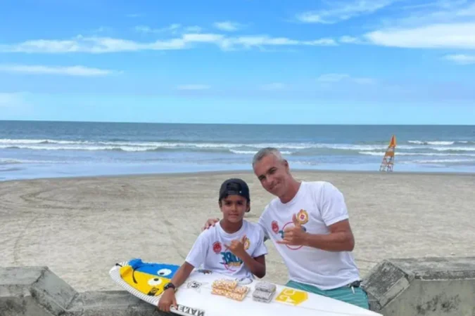 Menino de 8 anos salva bebê que se afogava em piscina - Projeto Surf Escola, ONG Esporte Vida