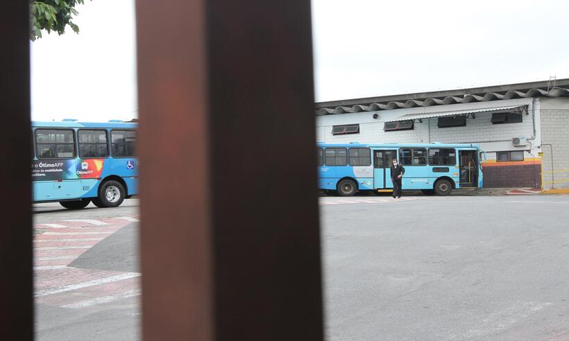 Funcionários da Saritur encerram paralisação, e ônibus voltam a circular - Jair Amaral/EM/D.A Press